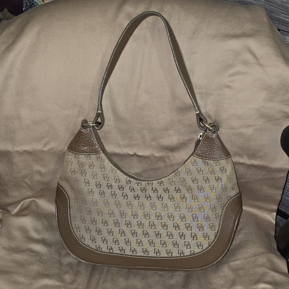 The Dooney & Bourke Signature Hobo Bag - Picture 2 of 10